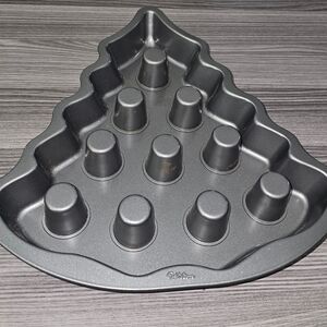 Wilton Christmas Tree Cake Pan